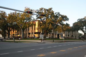 Photo of Courthouse